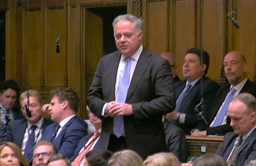 Simon Baynes MP at PMQs 190423