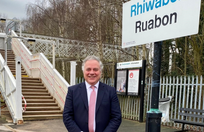 Simon Baynes MP at Ruabon Station