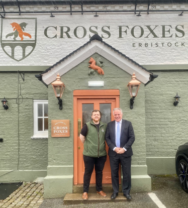 Simon Baynes MP with Sean Martin at The Cross Foxes on 12th April 2023